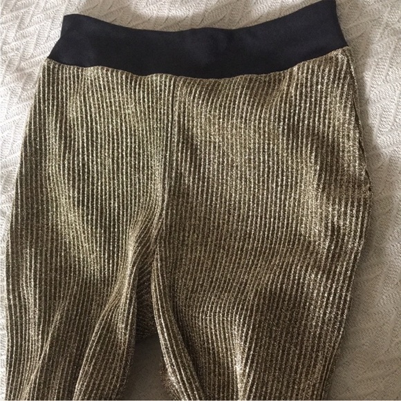 Aria stretchy gold leggings, sz Medium - Picture 2 of 5